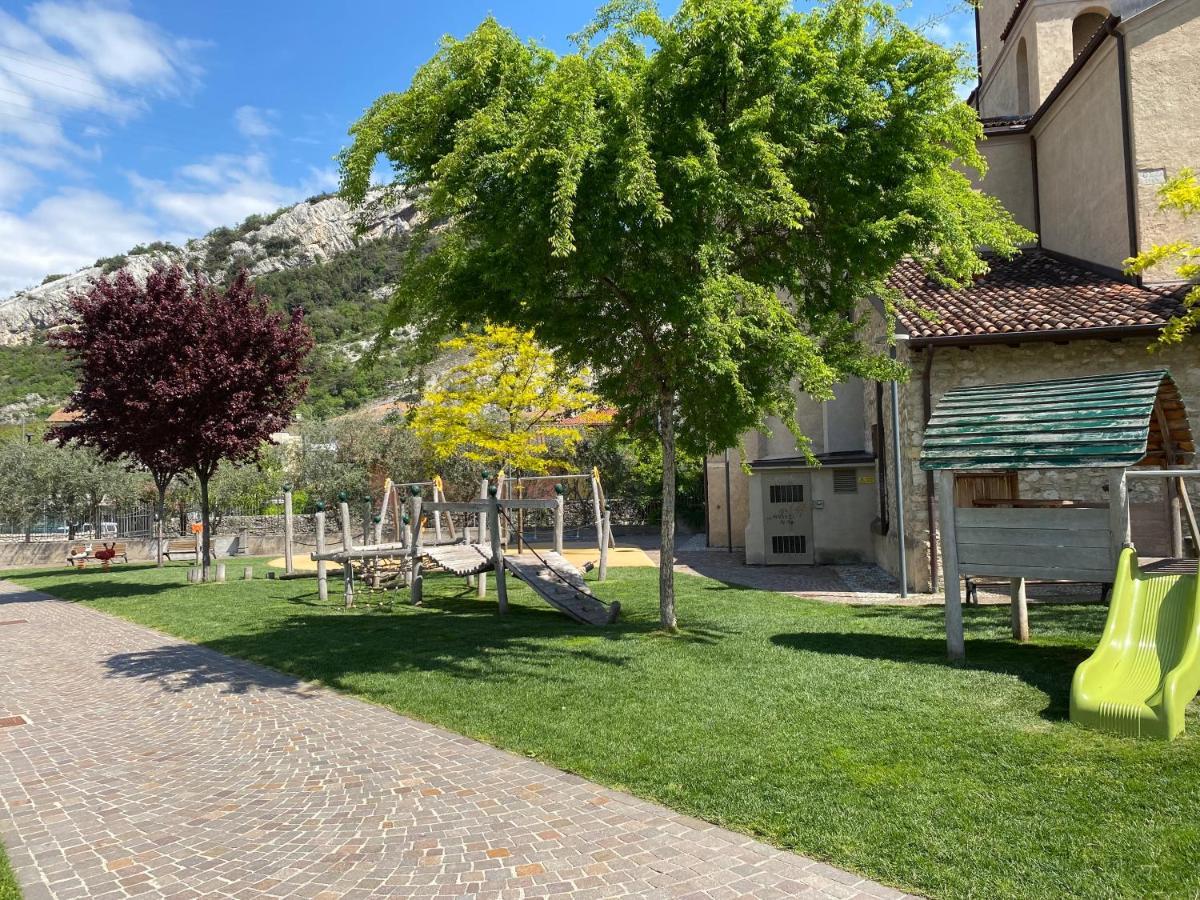 Appartamenti Le Tre Rose Torbole Sul Garda Eksteriør billede