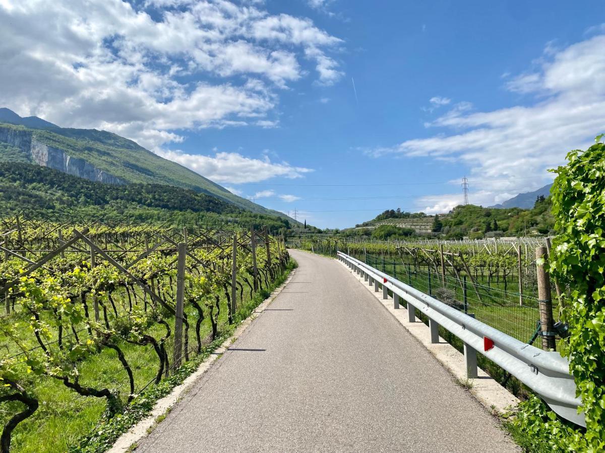 Appartamenti Le Tre Rose Torbole Sul Garda Eksteriør billede